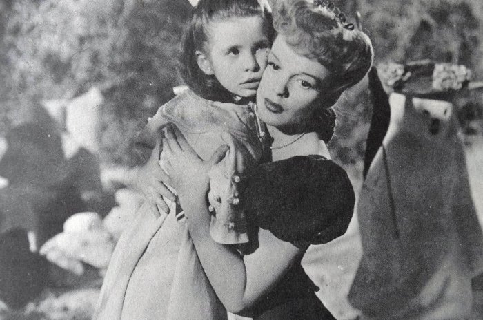 Judy Garland et Margaret O'Brien en 1944