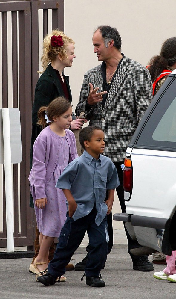 Nicole Kidman et ses deux enfants en 2002