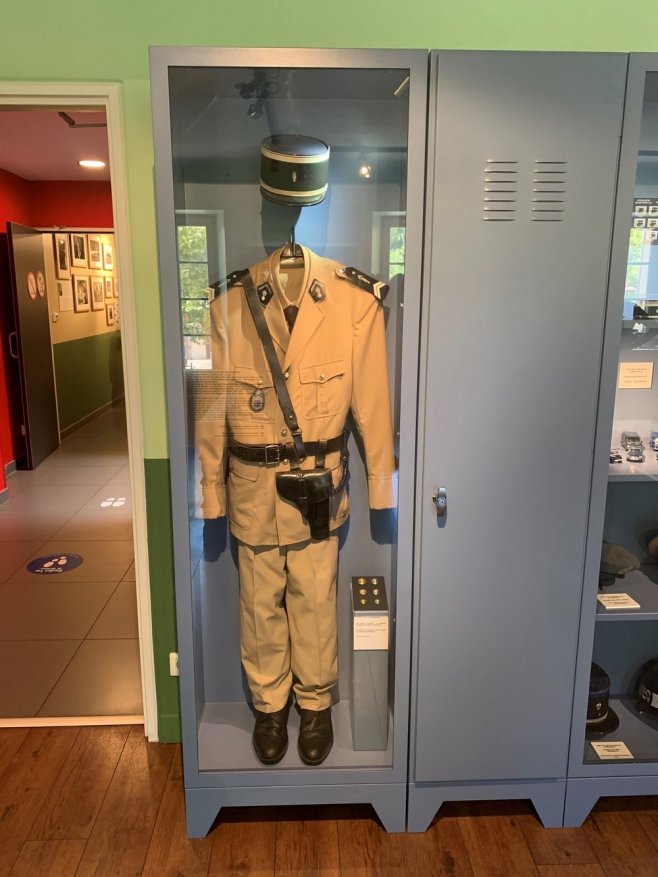 L'uniforme officiel des gendarmes des années 1960