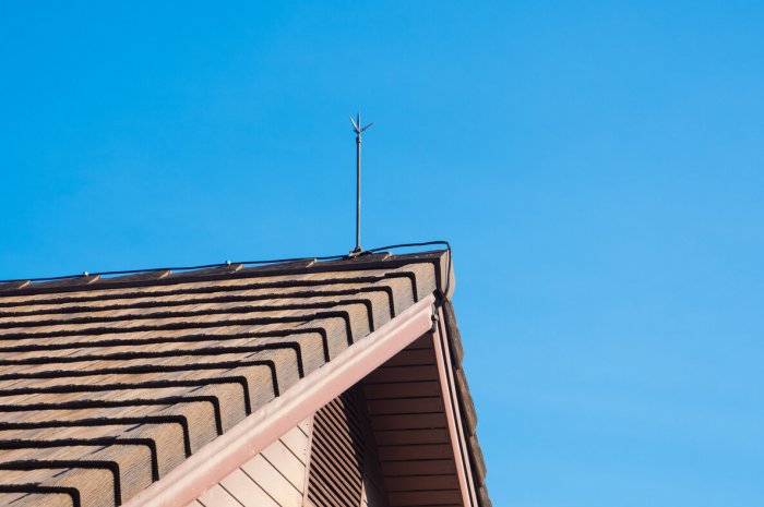 1. Installer un paratonnerre sur le toit