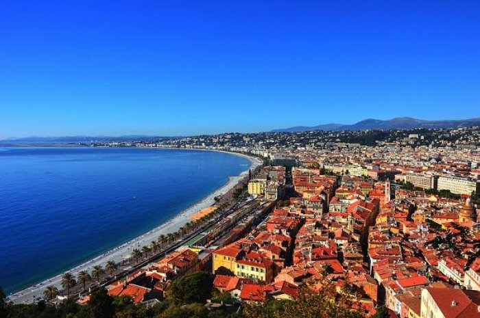 Nice, Alpes-Maritimes : 2 700 heures par an