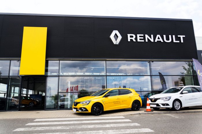 2. Renault
