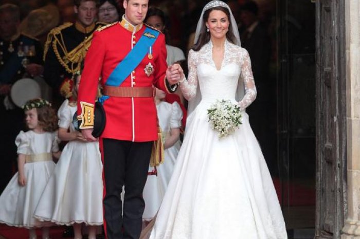 Mais où est Jean-Vincent Placé... lors du mariage du prince William et de Kate Middleton ?