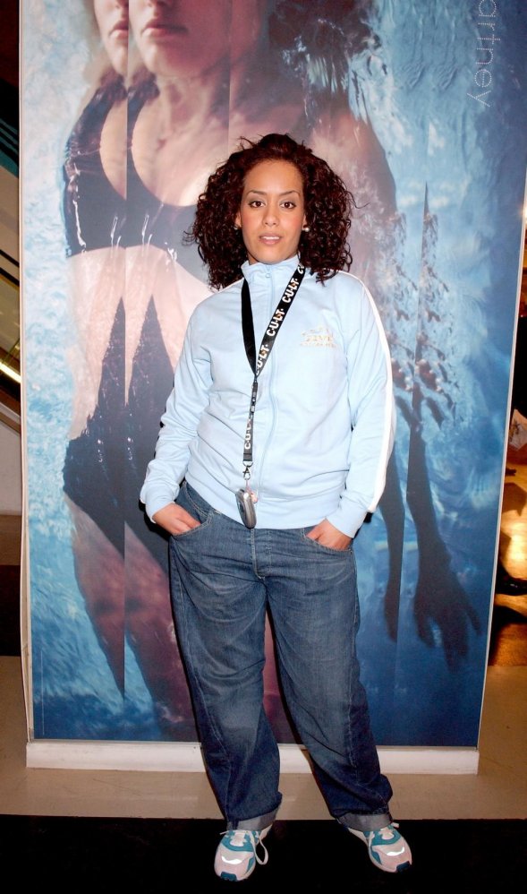 Amel Bent est présente au lancement de la nouvelle ligne féminine Adidas en 2005