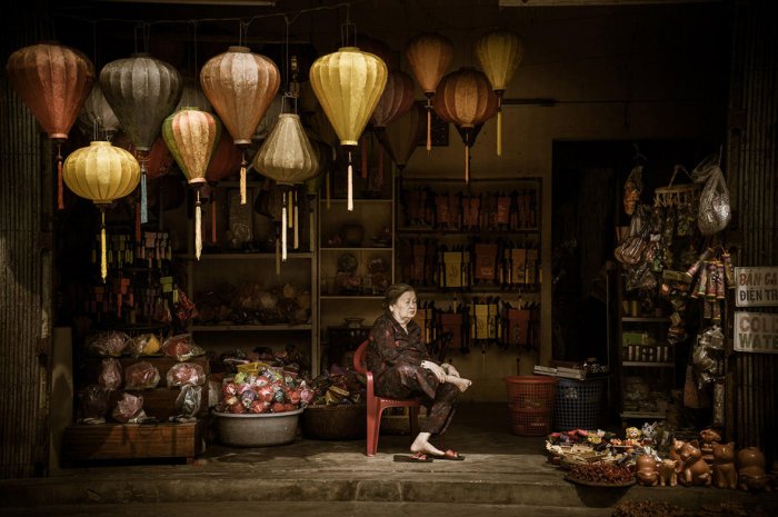 Catégorie Art et culture : "La boutique de lanternes"