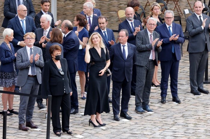 Un hommage à Jean-Paul Belmondo… ou à Emmanuel Macron ?