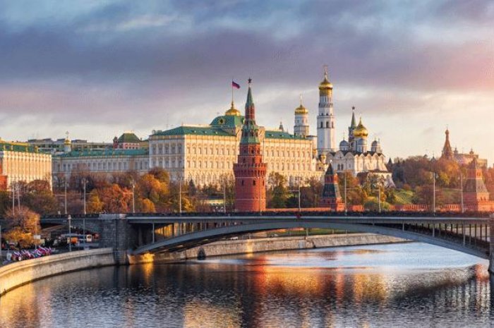 4- Moscou : 69 milliardaires (-2)