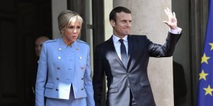 Pourquoi Emmanuel Macron a-t-il reçu des croquettes pour chien ? 