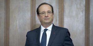 Déchéance de la nationalité : finalement, François Hollande fait machine arrière 