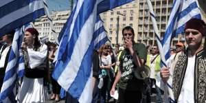 Paresseux, dépensiers, malhonnêtes… Découvrez 5 idées reçues sur les Grecs