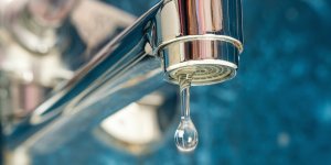  Eau du robinet : 7 solutions pour éviter sa contamination chez soi