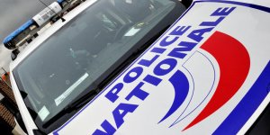 Terreur dans la Drôme : un car de touristes visé par des coups de feu