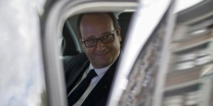 François Hollande : le président place une ancienne "camarade" à la Cour de comptes