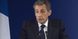 VIDÉO Nicolas Sarkozy, la fin ? L'ex-président veut retourner à "plus de passion privée"