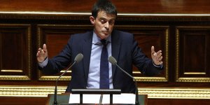 Apartheid : Manuel Valls répond à Nicolas Sarkozy