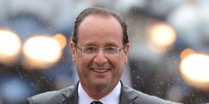 François Hollande : le best-of de ses blagues en 2015