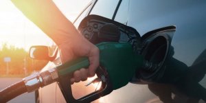 Choc pétrolier : allez-vous payer le carburant moins d’un euro ?