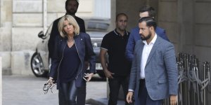 Brigitte Macron et Alexandre Benalla : des SMS en cause ?