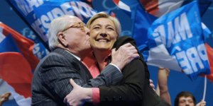 Quand Jean-Marie Le Pen compare Marine Le Pen à "Mme Merkel"