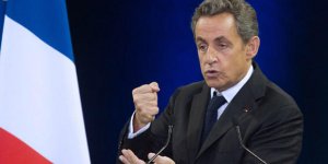 A l’UMP, Sarkozy mène la guerre aux retardataires