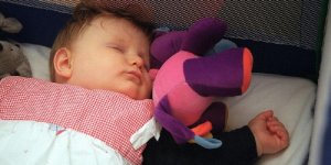 Une fillette de 10 mois retrouvée morte dans une voiture aux Baléares