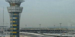 Panne informatique à l'aéroport d'Orly : des avions cloués au sol 