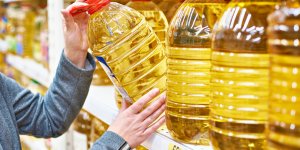 Pénurie d’huile de tournesol : huile de palme et OGM cachés dans vos aliments ? 