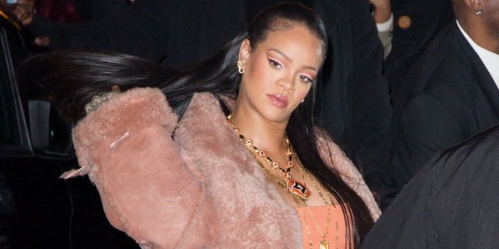 Rihanna enceinte &agrave; Paris : ses looks affriolants et os&eacute;s &agrave; la Fashion Week