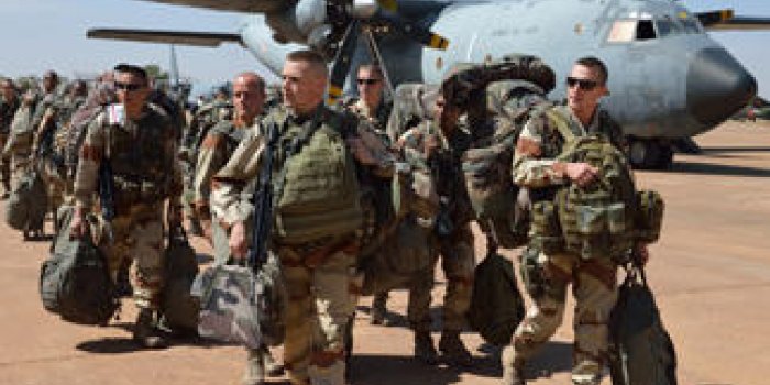 Mali : les troupes françaises progressent vers le Nord