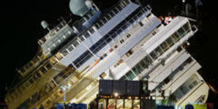 Costa Concordia : l'épave quittera l'île de Giglio en juin