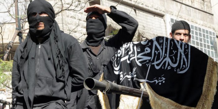 Daech : le groupe terroriste en possession d’une nouvelle arme interdite ?