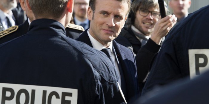 Emmanuel Macron risque-t-il de tomber dans le piège du RN ?