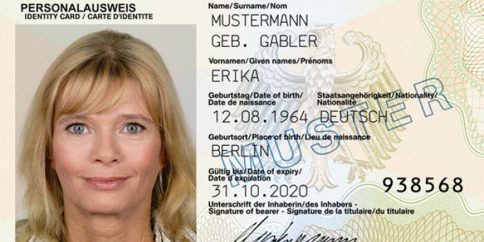 Allemagne : pourquoi passent-ils leur carte d’identité au micro-ondes ?