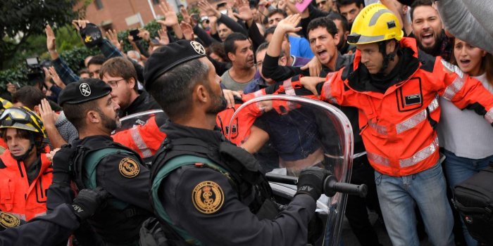 Référendum en Catalogne : 38 personnes blessées dans des heurts avec la police