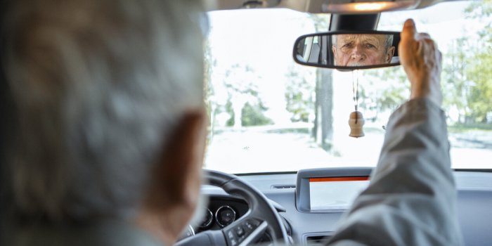  Permis de conduire : la France refuse à l'idée d'un examen médical pour les conducteurs âgés 