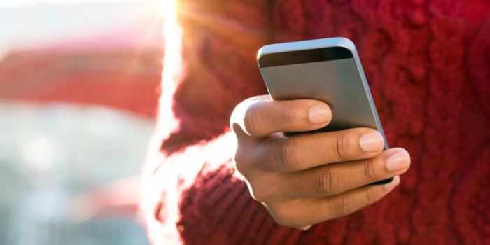 Carrefour : l'enseigne intègre sa carte fidélité sans contact à l'iPhone