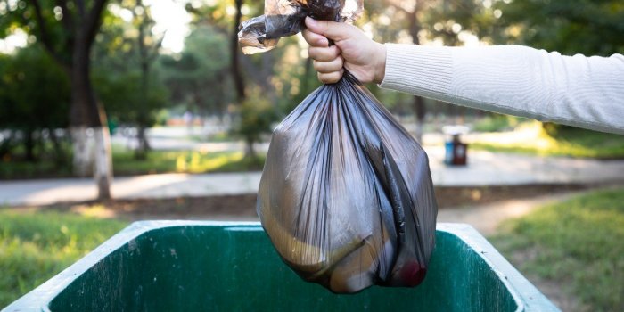 Taxe sur les ordures ménagères : devra-t-on bientôt payer en fonction du poids de nos poubelles ?