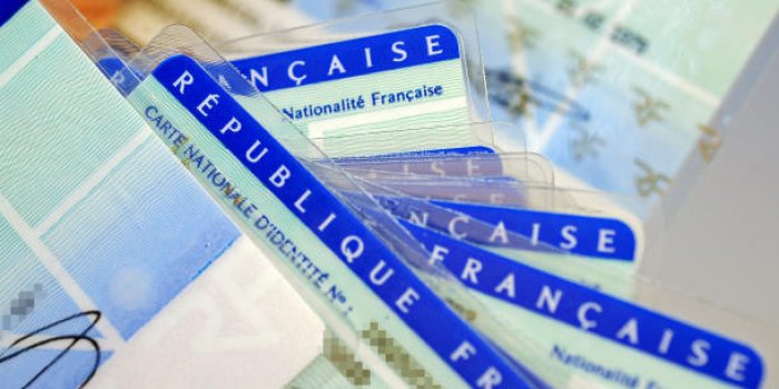 France identité : l’appli gouvernementale qui numérise votre carte d’identité sur votre portable