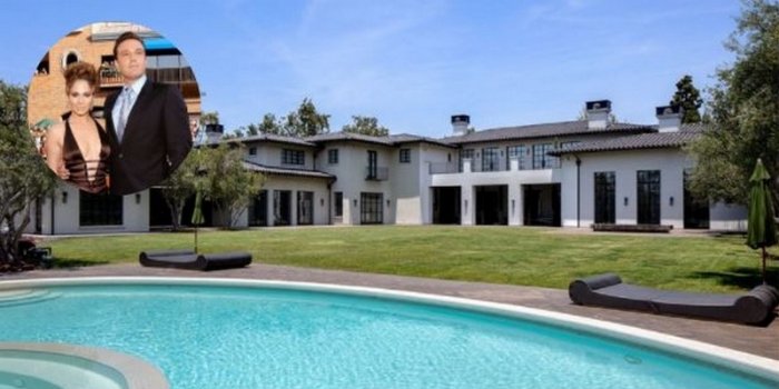 Jennifer Lopez et Ben Affleck : cette villa &agrave; 65 millions de dollars qu'ils seraient sur le point de s&rsquo;offrir