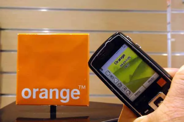 télécoms social internet emploi