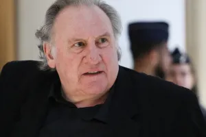 Gérard Depardieu : son hôtel particulier vendu après 14 ans, à moitié prix