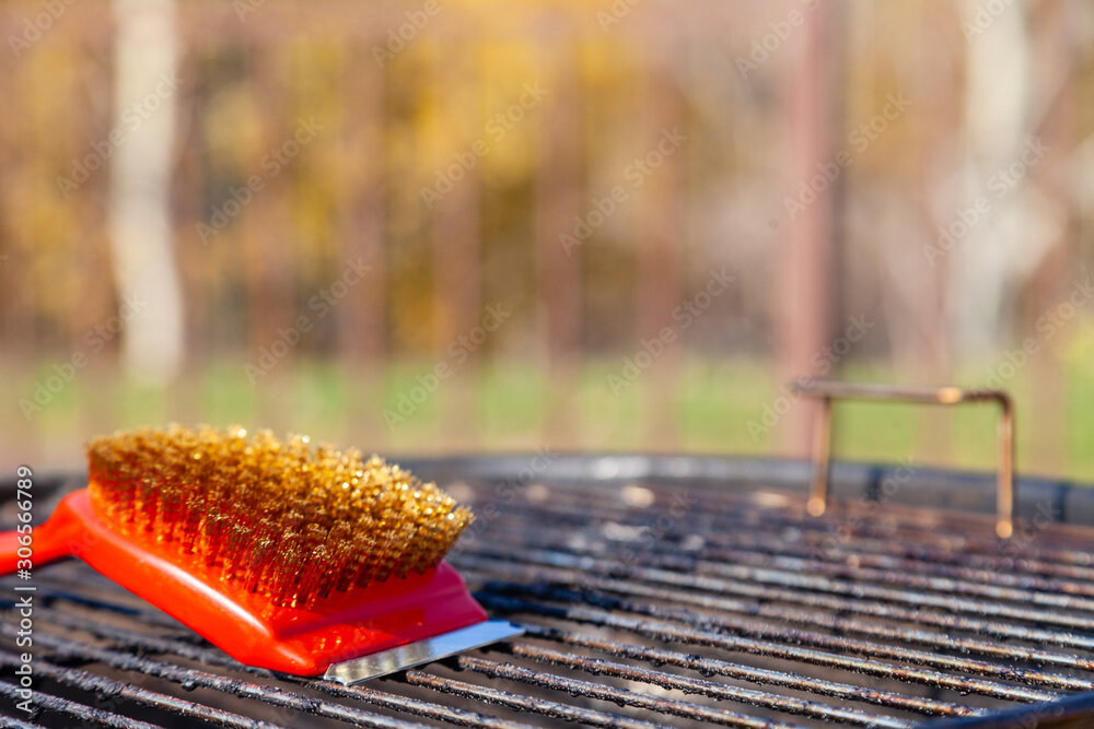 6 astuces pour nettoyer efficacement votre grille de barbecue