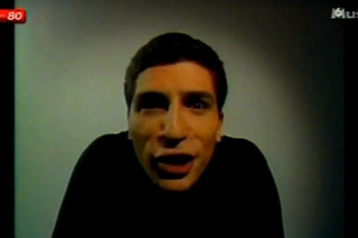 Nagui en 1987 dans le clip À Caus' Des Garçons