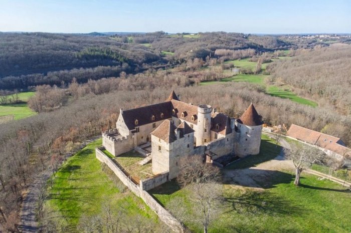 Voici le château de Pechrigal, l'ancienne demeure de Léo Ferré