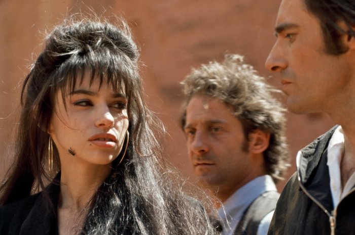 Béatrice Dalle dans le film "La Belle Histoire" de Claude Lelouch en 1992