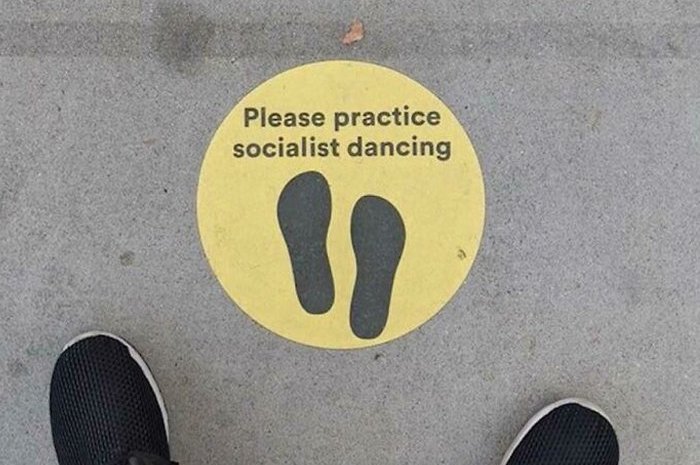 La danse socialiste ou la distanciation sociale ?