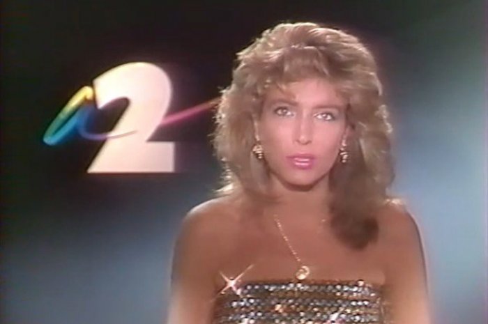 Marie-Ange Nardi en tant que speakerine sur Antenne 2 en 1987