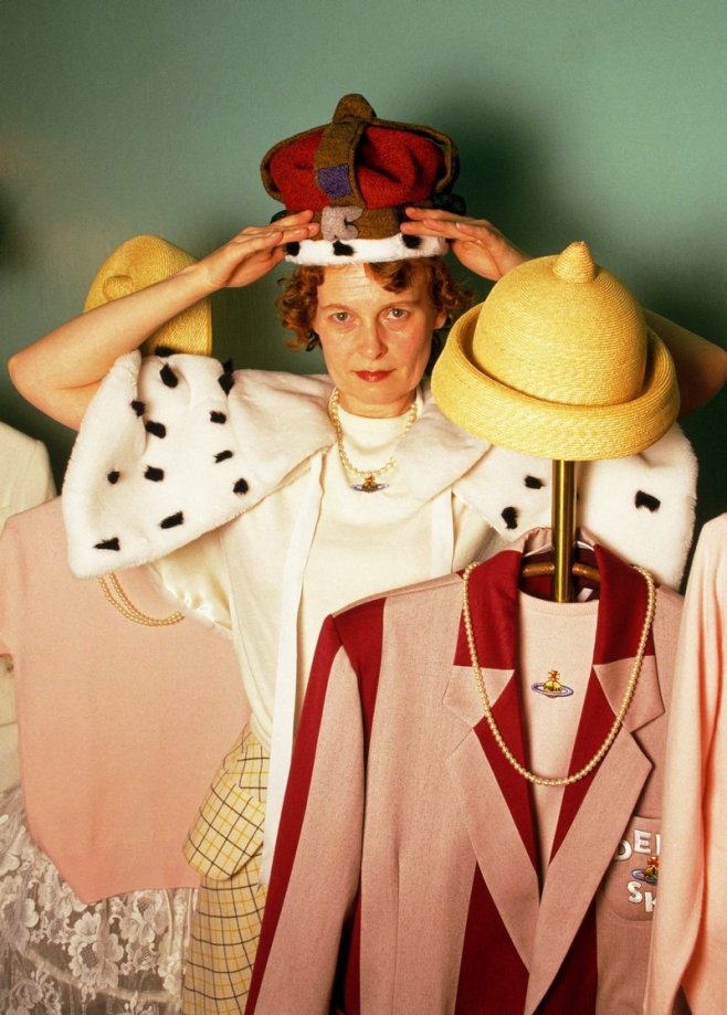 La styliste britannique Vivienne Westwood en 1987