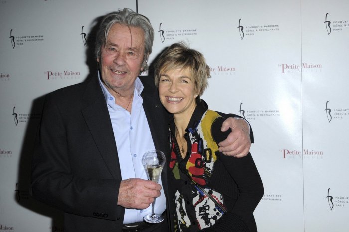 Véronique Jannot et Alain Delon en 2013