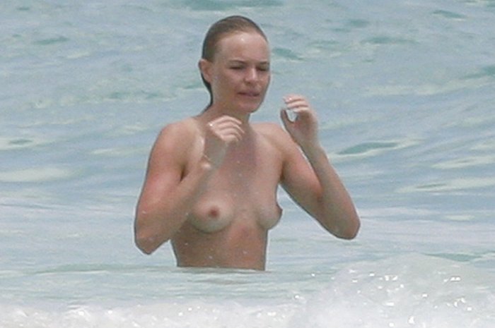 Kate Bosworth seins nus